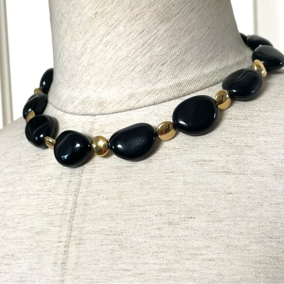 Liz Claiborne black and gold tone beaded necklace - Picture 6 of 10